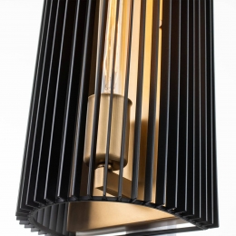 QuintiesseWandlampLinarazwartmessing1-lamp