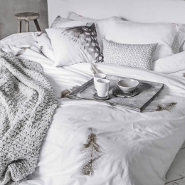 DekbedovertrekLightHappyFriday