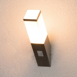 LindbybuitenwandlampLoriansensorroestvrijstaalIP44E27