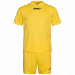 ZeusKitPromoVoetbaltenue2-deliggeel