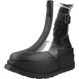 LaarzenUnitednudeROKOBOOTIEII