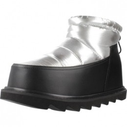 LaarzenUnitednudeZEMBLABUBBLEBOOTIE