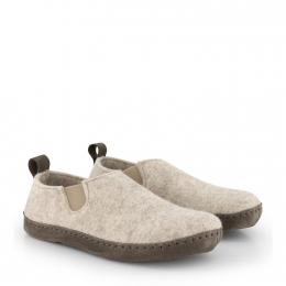 TravelinaposWomen-Closedheelslipper-Zand-Maat36