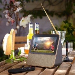 Draagbaredvb-T2spelermetDAB-radio