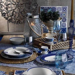 24-deligeserviessetParisHermia