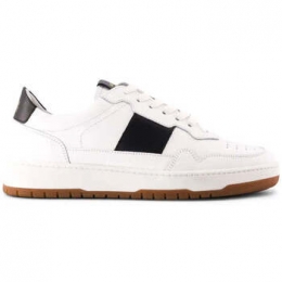 LageSneakersNationalStandard-