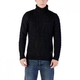 TruiGianniLupoMCOLLOALTOBW793-F25