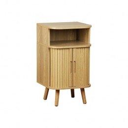 sweeek-Scandinavischnachtkastjehoutdecor2schuifdeuren