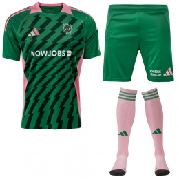 adidasMastersofMadnessFCPaniekaanvalVoetbaltenueGroenRoze