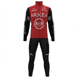 ARKEA-BBHOTELS2025Setwinterfietsjacklangekoersbroekset2