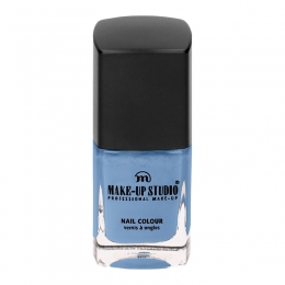 Make-upStudioNailColour158-CloudyBlues