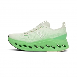 OnCloudsurferMaxDames