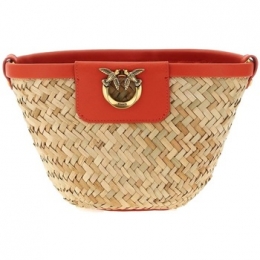 TasPinkoLOVESUMMERBUCKET