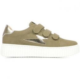 SneakersVanessaWuAlison