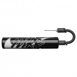 NikeEssentialBallenpompZwartWit