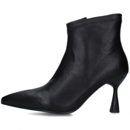 EnkellaarzenUmaParker6480225P