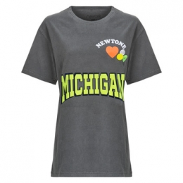 T-shirtKorteMouwNewtoneTRUCKERNWTLOVE