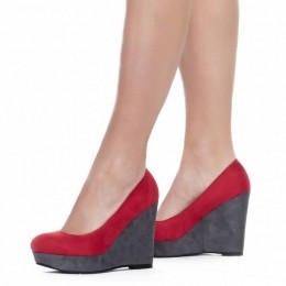 CLAUDIAGHIZZANIDamesWedgeHeelsleehakPumps23519017620