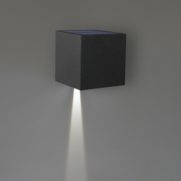 KansasSolarLEDwandlampXL-Kubusdownlight-InclBewegingssensorenschemerschakelaar-3000Kwarmwit-IP54waterdicht-Monocrystal-Zwart