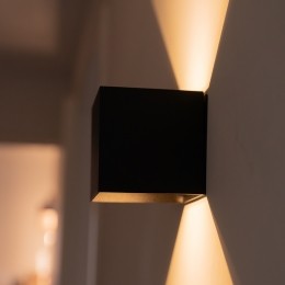 Kansaswandlampopbatterijen-Zwart-IP44Binnenbuiten-3000Kwarmwitlicht-UpDown-USBoplaadbarewandlamp-groteaccu-InclBewegin