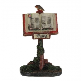 KerstfiguurBoekOpStandaardLuville-Luville