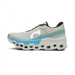 OnCloudmonster2Dames