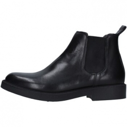 LaarzenDasthon-VeniEC00750861MM897O1519