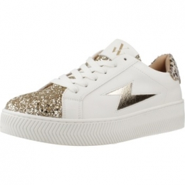 SneakersVanessaWuELLEN