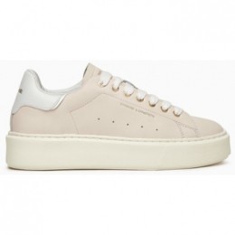LageSneakersCrimeLondon-