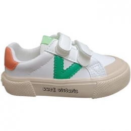 LageSneakersVictoriatribu