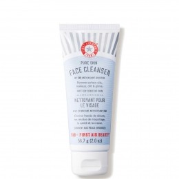 FirstAidBeautyGezichtsreiniger567g