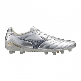 MizunoMonarcidaNeoIIIProGrasVoetbalschoenenFGZilverGrijsGoud