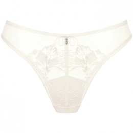 TangasLiscaEMINENCEBraziliaanslaaguitgesnedenbruiloft