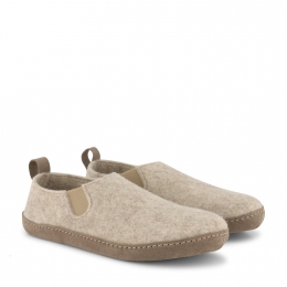 TravelinaposMen-Closedheelslipper-Zand-Maat40