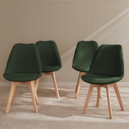 sweeek-Scandinavischebouclstoelmethoutenpotensetvan4