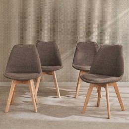 sweeek-Scandinavischebouclstoelmethoutenpotensetvan4