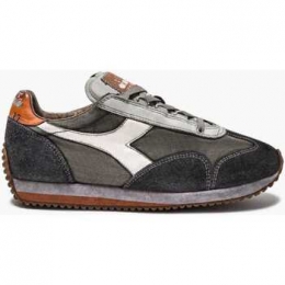 LageSneakersDiadora-