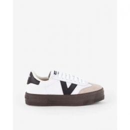 SneakersVictoria1092172