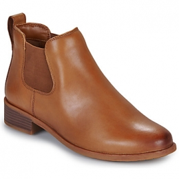 LaarzenClarksHavishamTop