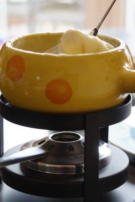 565665-fonduescoverjpg