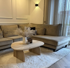 KiezelvormigeeikenhoutensalontafelParis