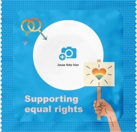 FotoCondoomSupportingequalrights