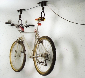 Fietslift-Fietsenliftvooraanhetplafond