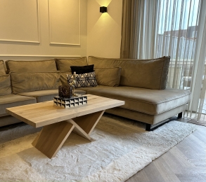 EikenhoutensalontafelNino