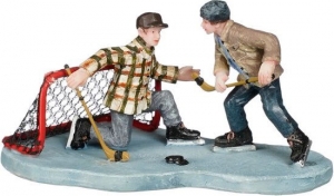 Playingicehockeyteam1l115xb65xh6cmLuville-Luville