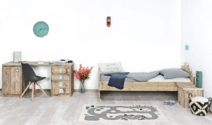 SteigerhoutenbedLankinmettrapsgewijshoofdbord