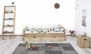 SteigerhoutenbedLakesidemethoofdenvoeteneind