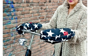 WobsHandwarmersBlackWhiteStars-HandremVersie