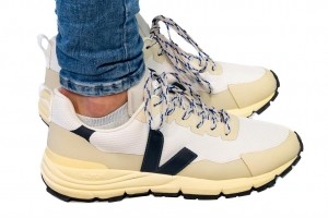 VejaPackManDekkanAlveomeshSneakersHeren44