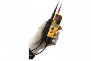 FlukeT150TweepoligeSpannings-EnDoorbeltesterMetLCDScherm-Ohm-meting-SchakelbareBelasting-ACDC690V